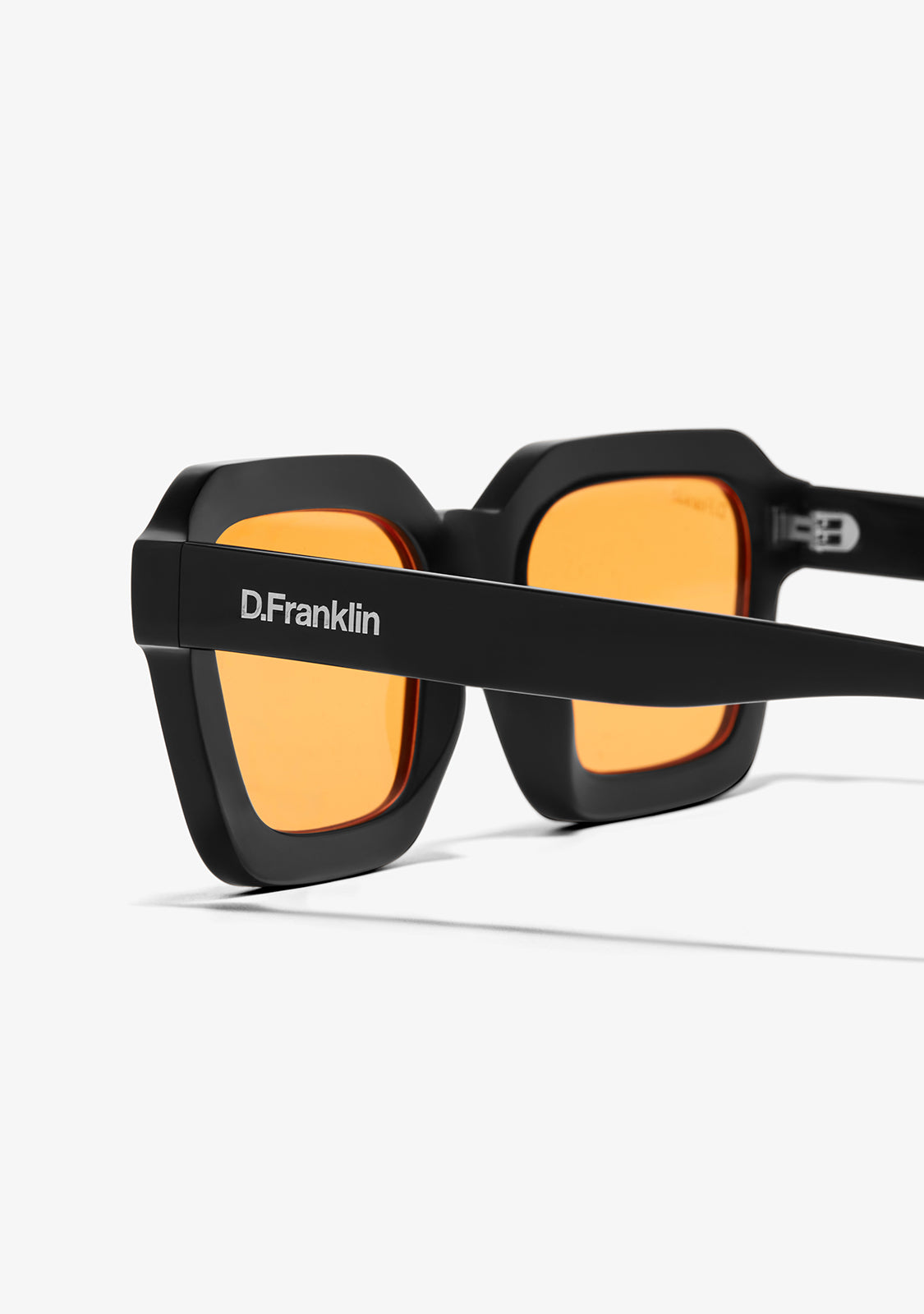 PITCH BLACK / ORANGE