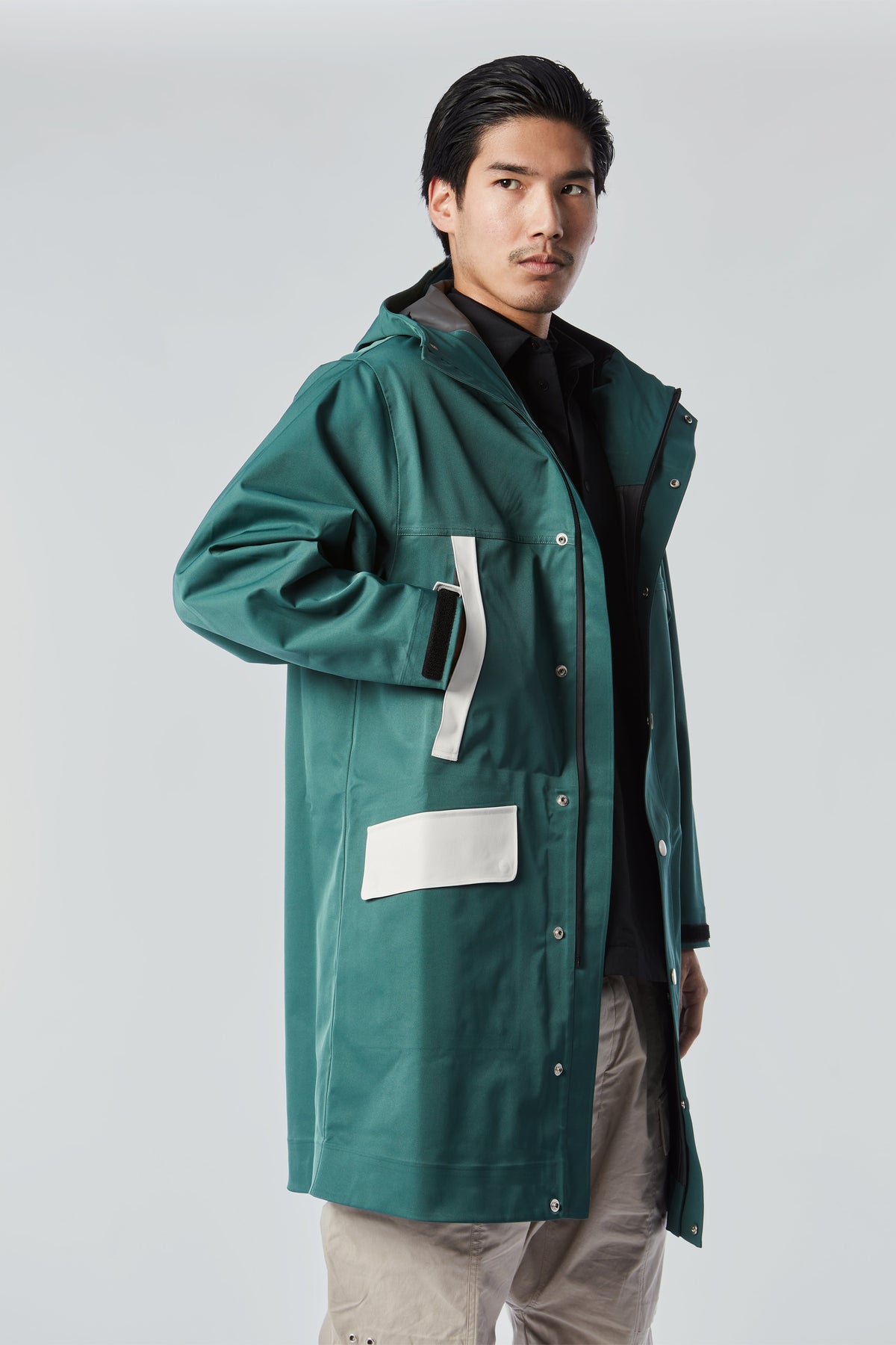 STREIM Rain Coat Green